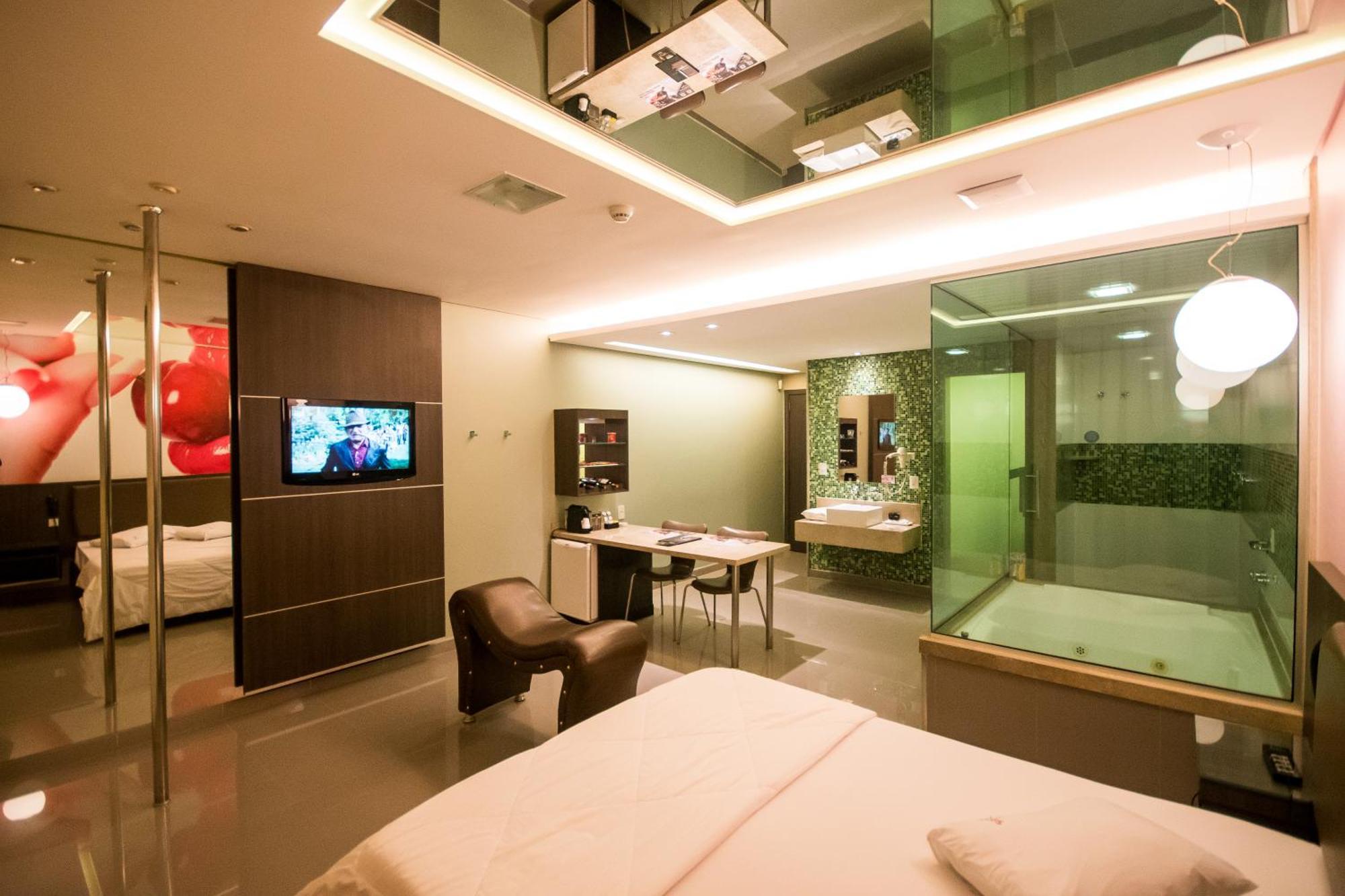 Vitara Motel (Adults Only) Taboão da Serra Екстериор снимка