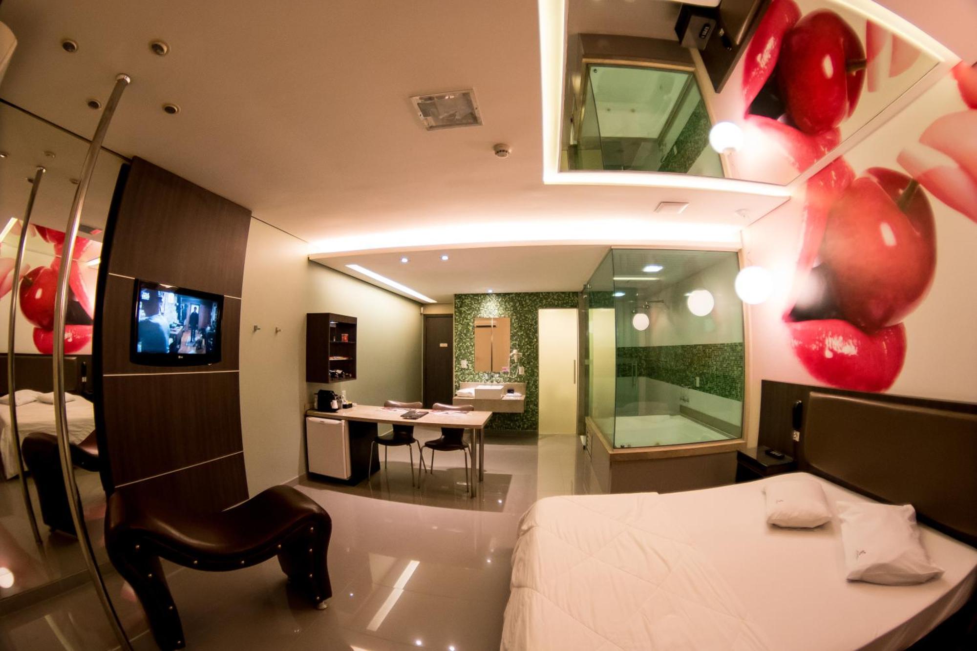 Vitara Motel (Adults Only) Taboão da Serra Екстериор снимка