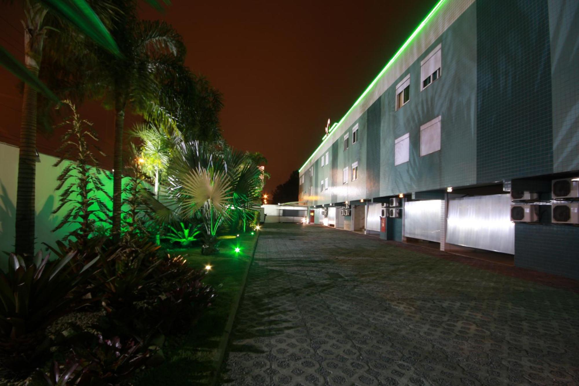 Vitara Motel (Adults Only) Taboão da Serra Екстериор снимка