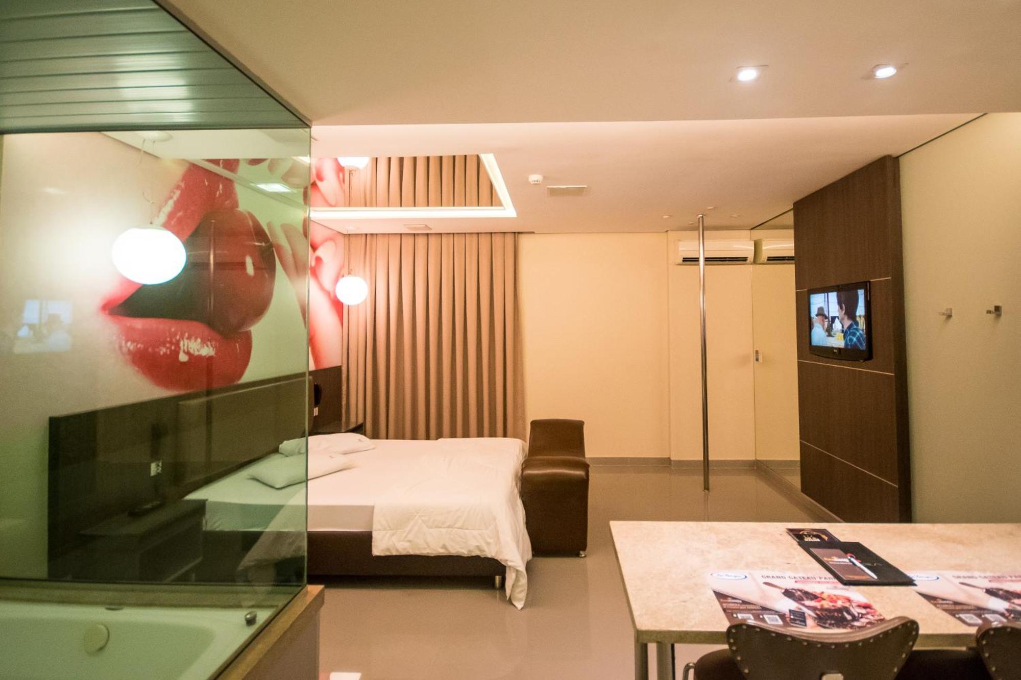 Vitara Motel (Adults Only) Taboão da Serra Екстериор снимка